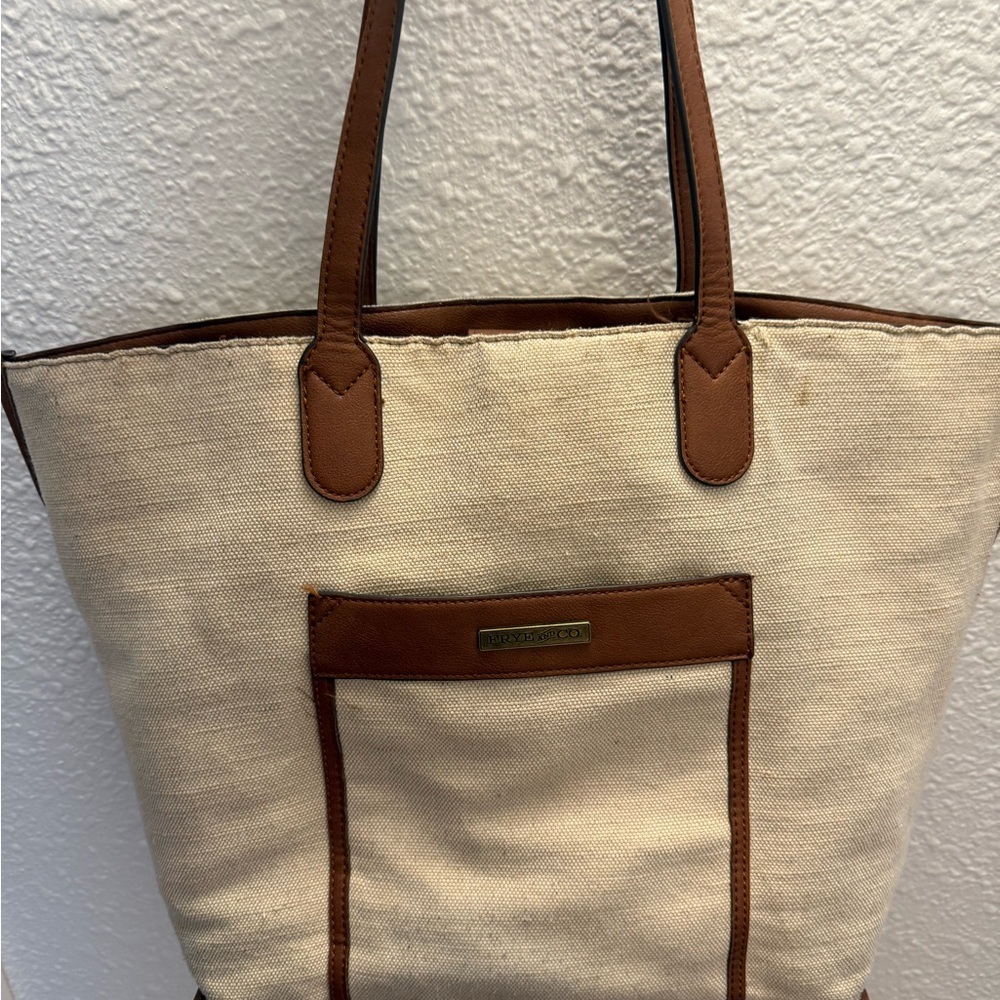 FRYE AND CO. CANVAS TOTE BAG (CREAM & BROWN) - Picture 2 of 5